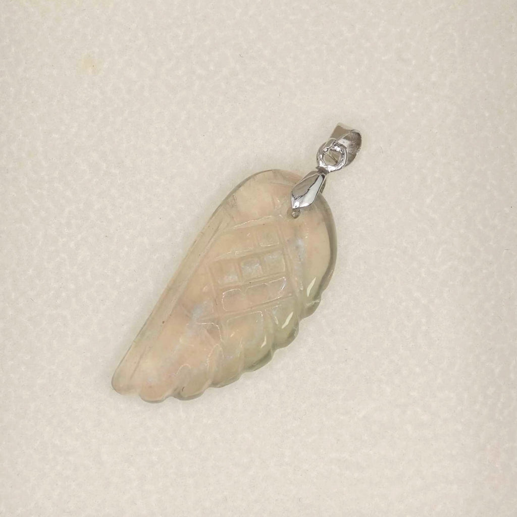 “Léger” Angel Wing Pendant — Hand‑Carved Green Fluorite
