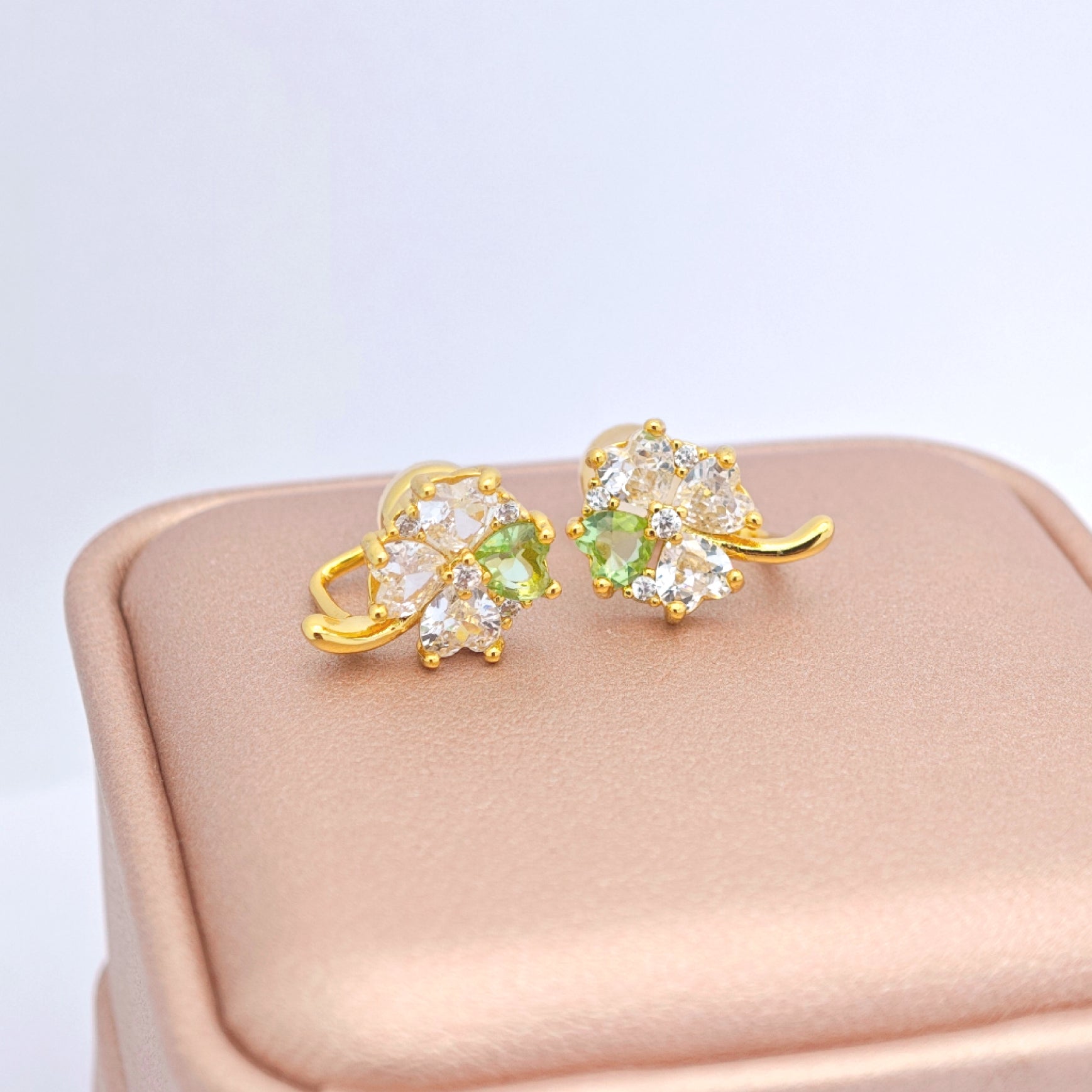 “Éclat” Clover Heart No‑Pierce Ear Cuffs — 14K Gold‑Plated, Spring‑Green Sparkle