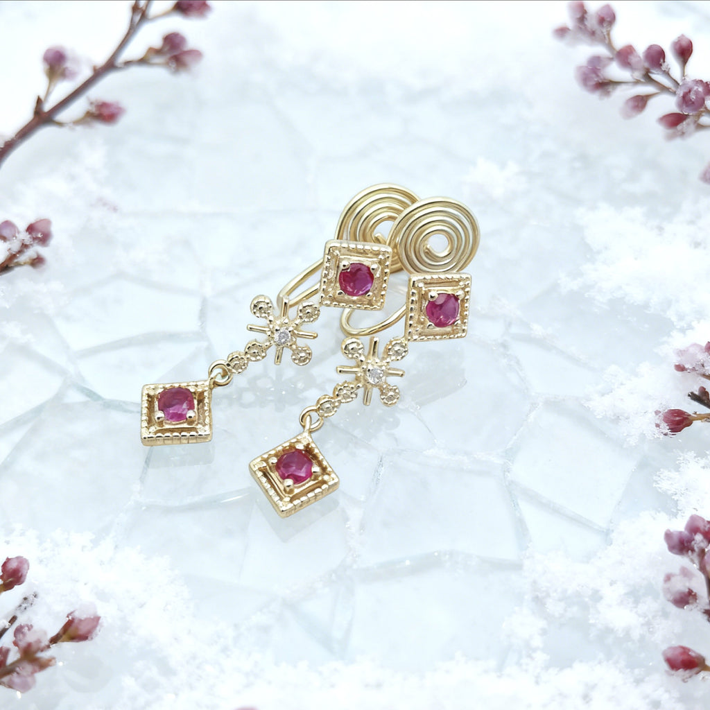 Boucles d'oreilles « Éclat » Ruby Glimmer Cascade — Plaqué or 14 carats, accents façon pierres précieuses