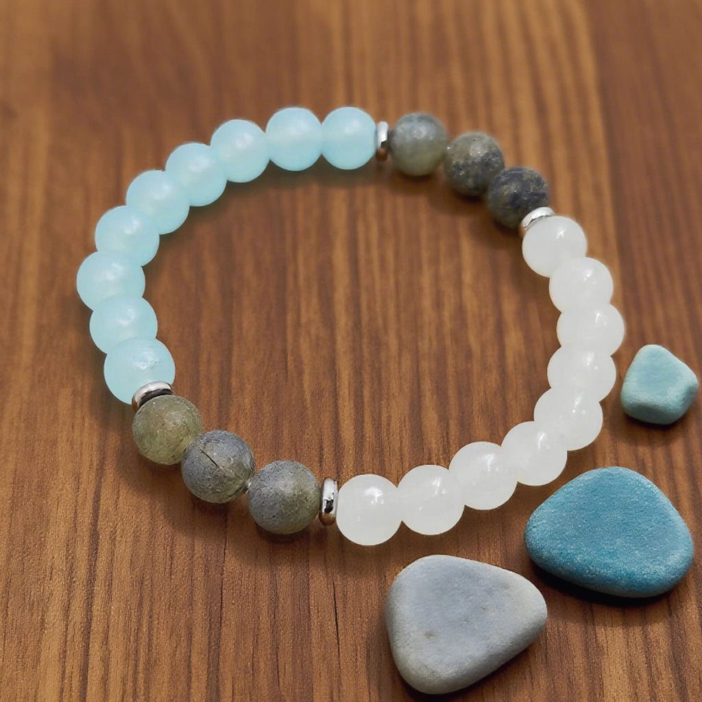 Bracelet Perlé « Lien » — Labradorite, Cristal Aqua L'Ardeur &amp; Jade Blanc Cristal L'Ardeur