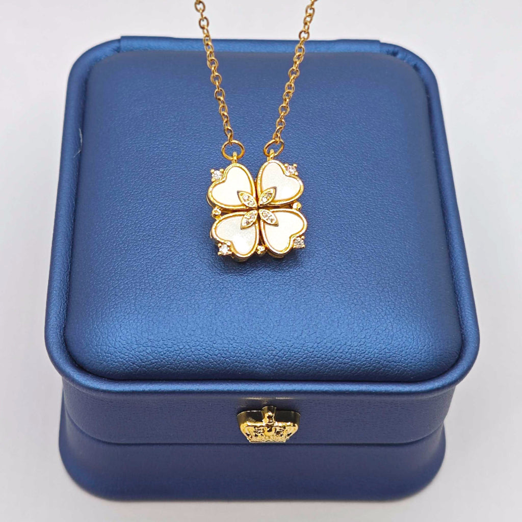 “Étreinte” Clover Pendant Necklace — 18K‑Plated Chain, White Resin