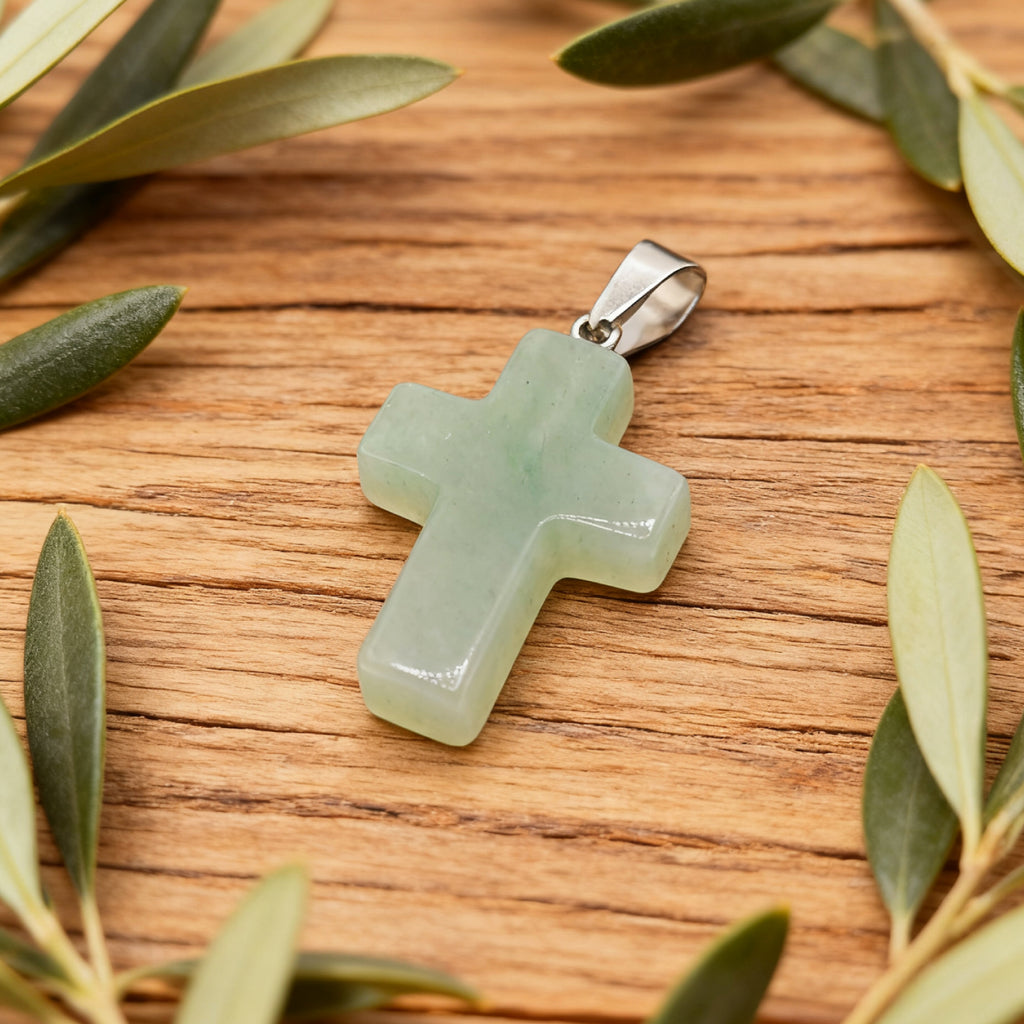 “Léger” Cross Pendant — Natural Green Aventurine