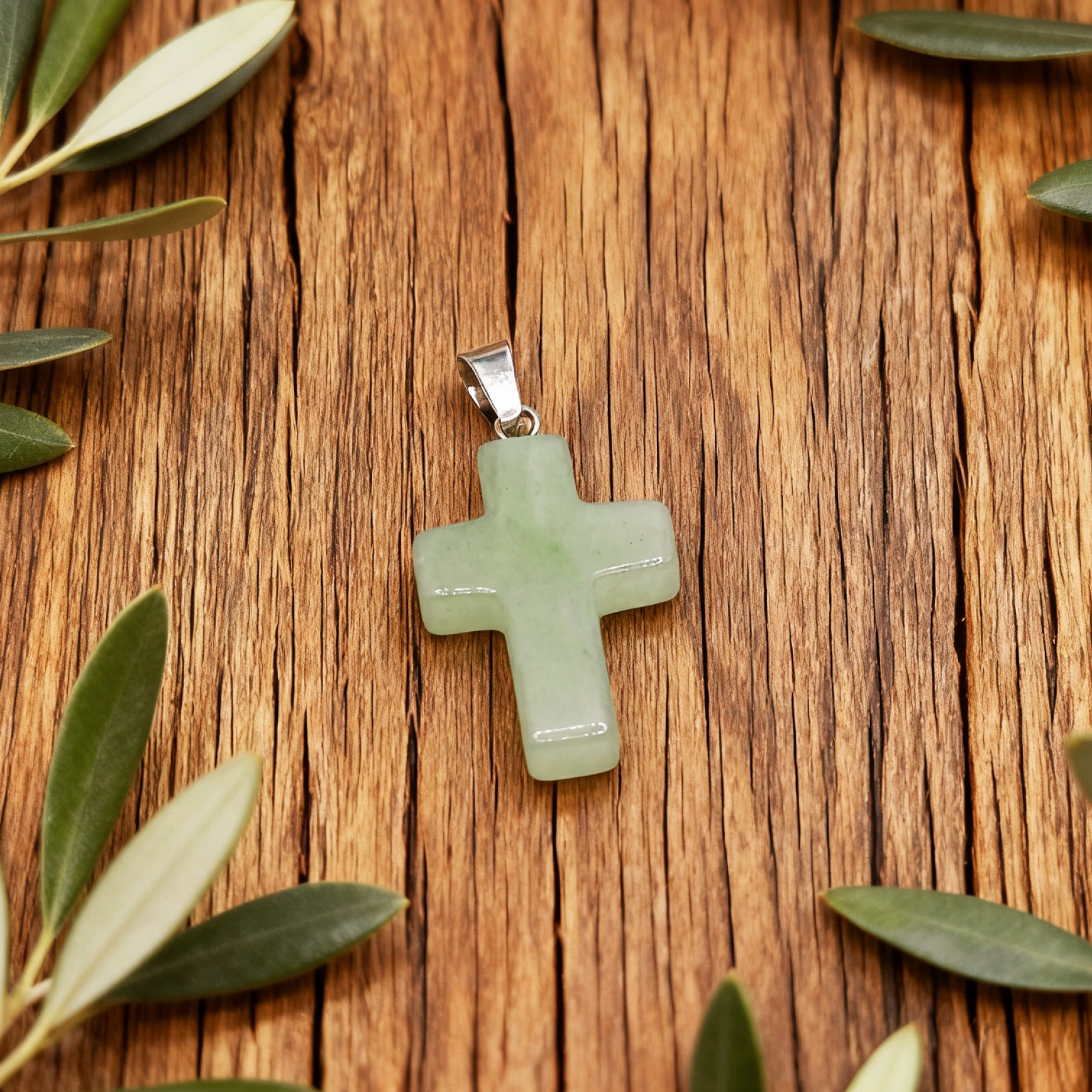 “Léger” Cross Pendant — Natural Green Aventurine