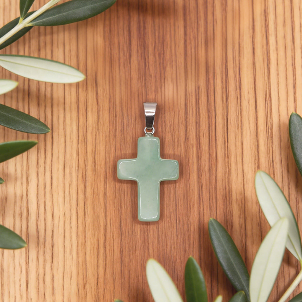 “Léger” Cross Pendant — Natural Green Aventurine