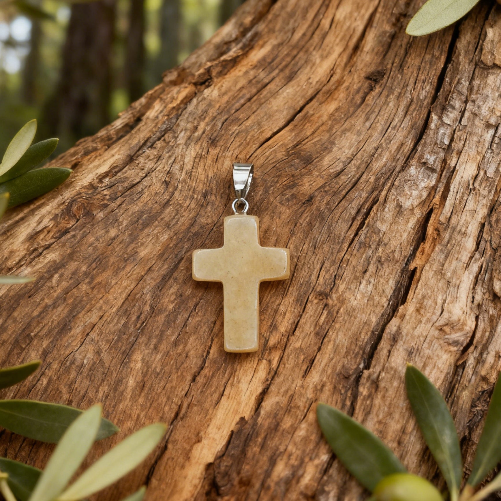“Léger” Cross Pendant — Yellow Aventurine