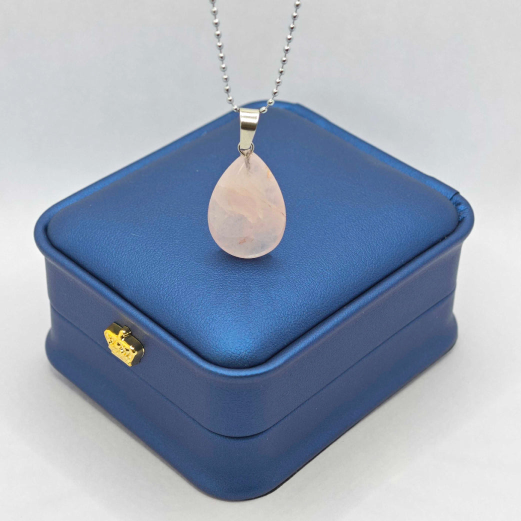 “Léger” Teardrop Pendant — Natural Rose Quartz, Flat-Cut