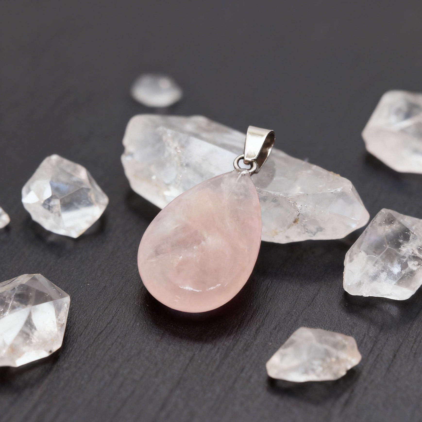 “Léger” Teardrop Pendant — Natural Rose Quartz, Flat-Cut