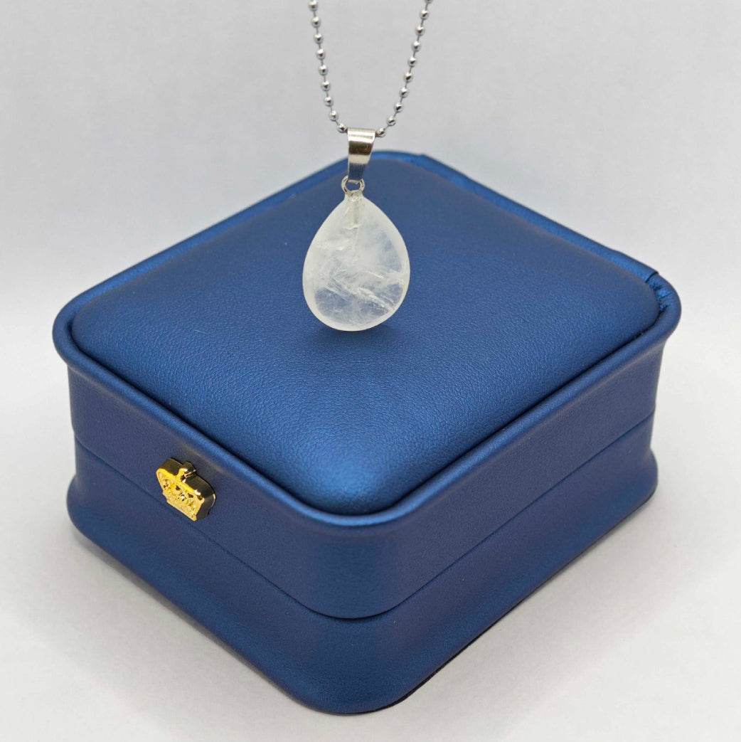 “Léger” Teardrop Pendant — Natural Clear Quartz, Flat-Cut