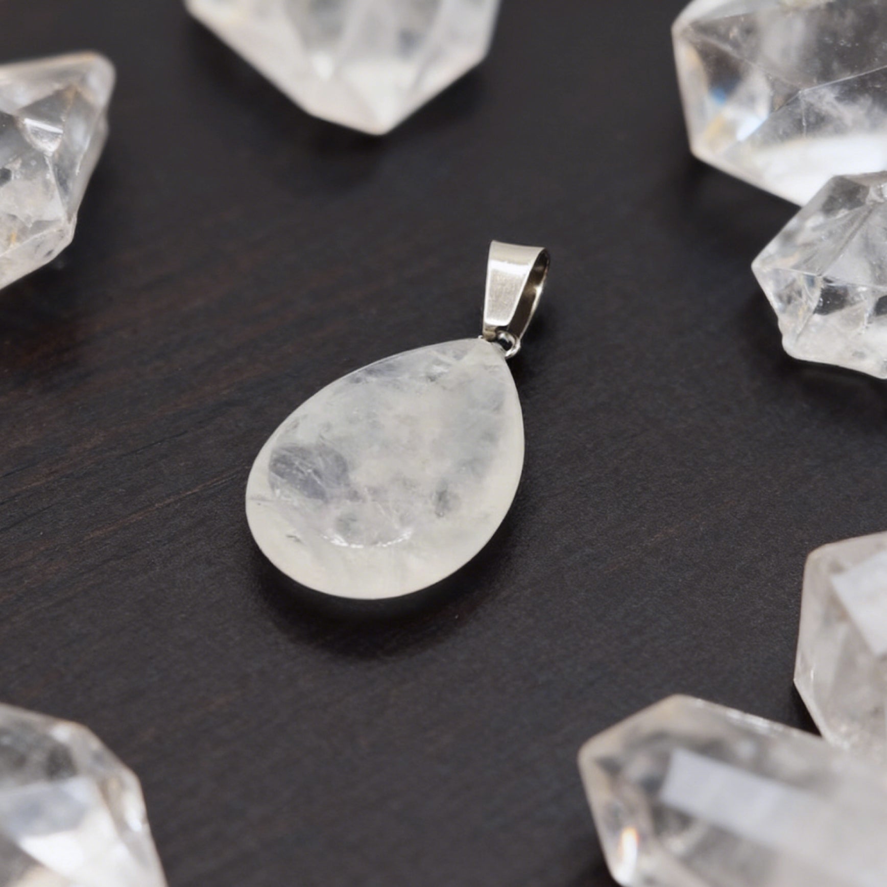 “Léger” Teardrop Pendant — Natural Clear Quartz, Flat-Cut