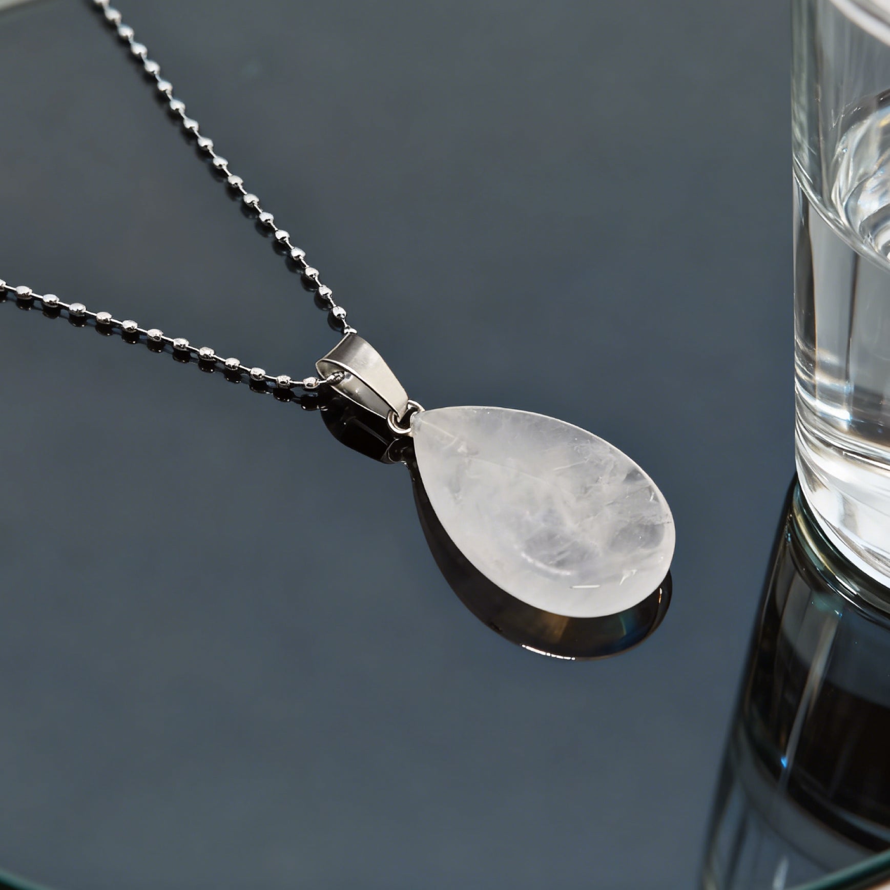“Léger” Teardrop Pendant — Natural Clear Quartz, Flat-Cut