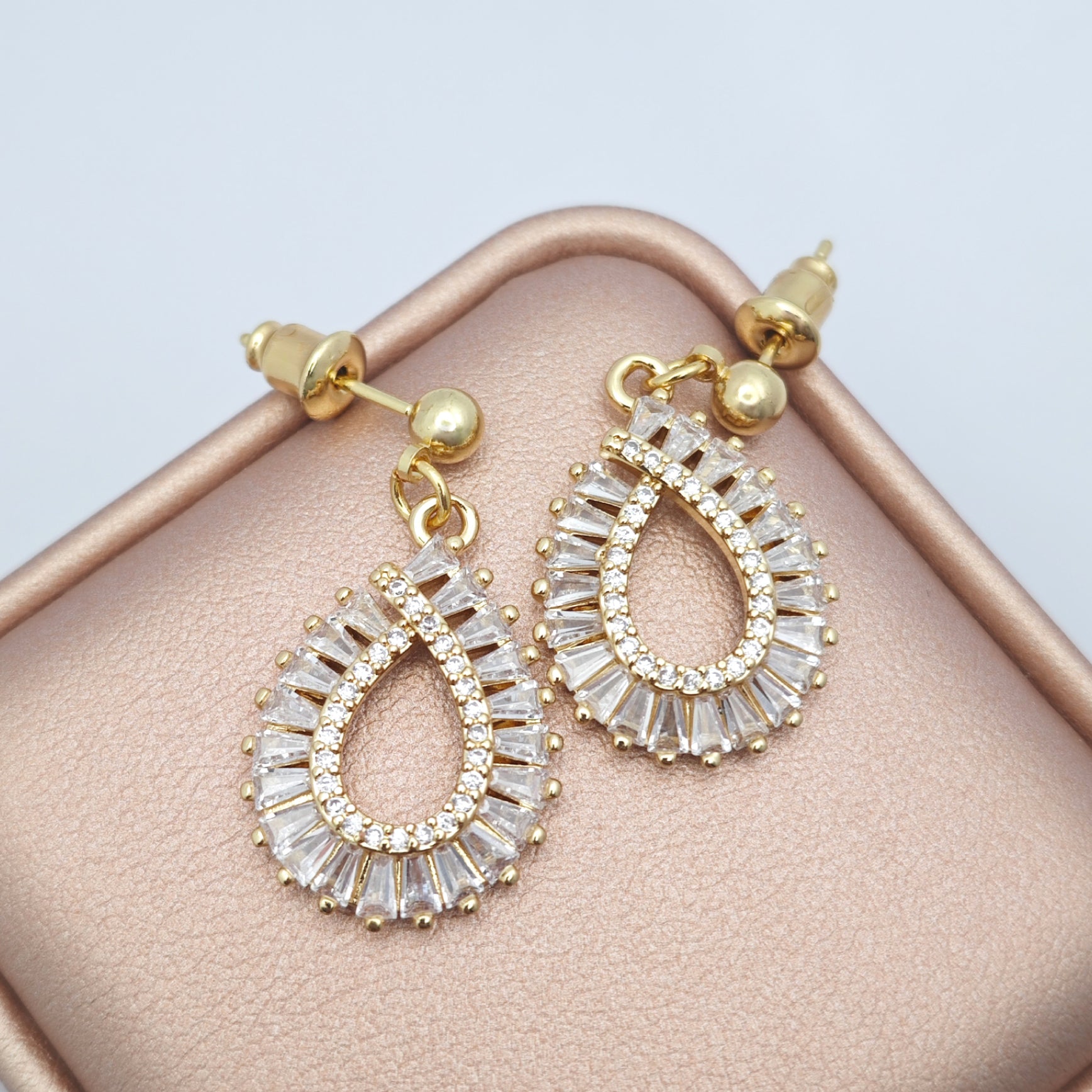 “Éclat” Halo Teardrop Drop Earrings — 18K Gold‑Plated, Diamond-Style