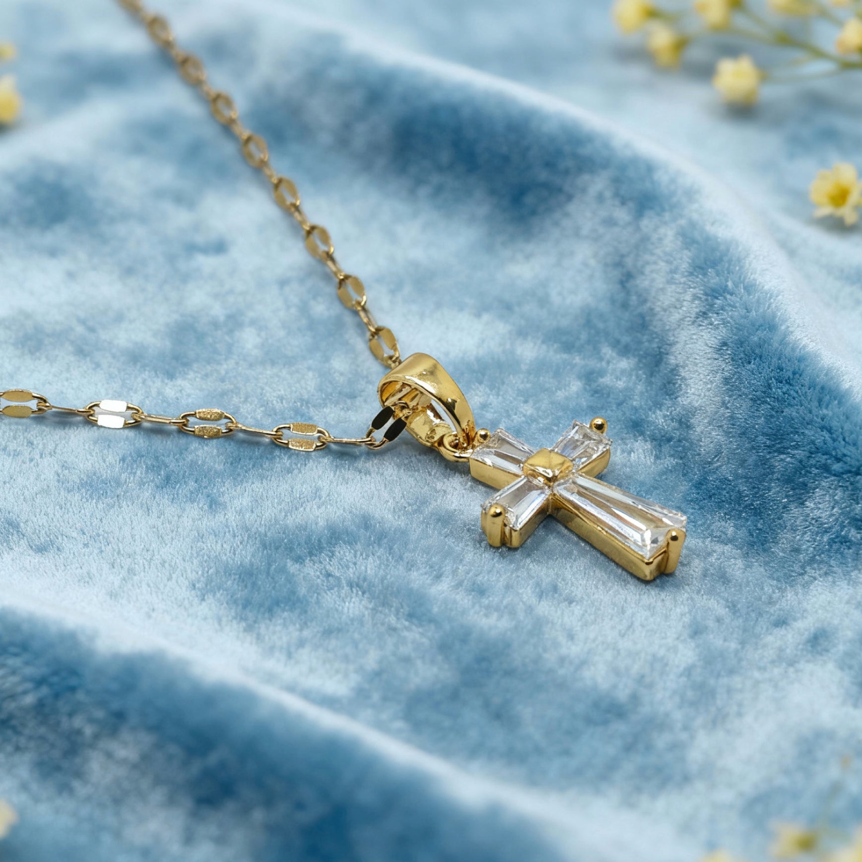 “Étreinte” Baguette Cross Pendant Necklace — 18K Gold‑Plated, Diamond-Style