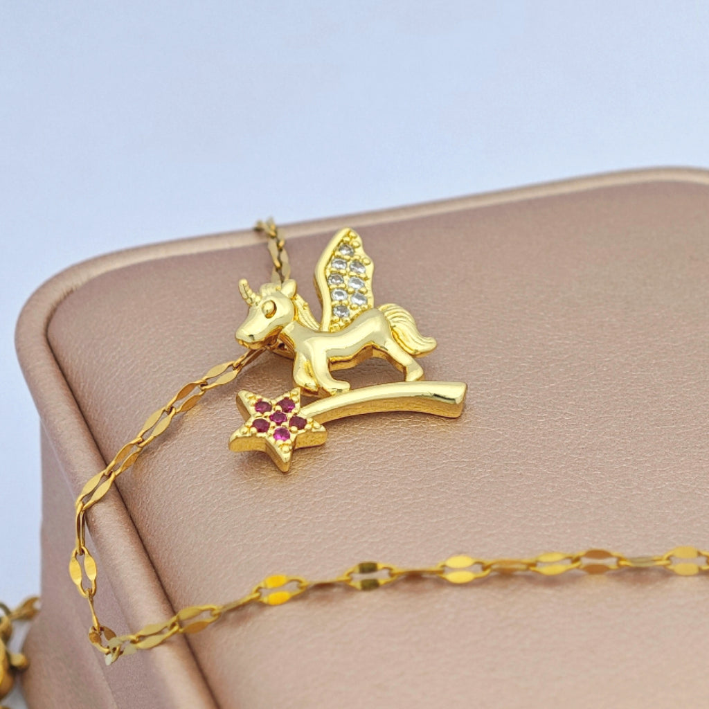 Collier à pendentif Pégase Stardust « Étreinte » — Plaqué or 18 carats, style diamant