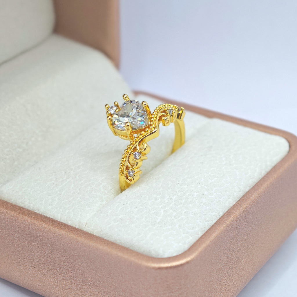 "Toujours" Heart Crest Ring — 18K Gold‑Plated, Diamond Style