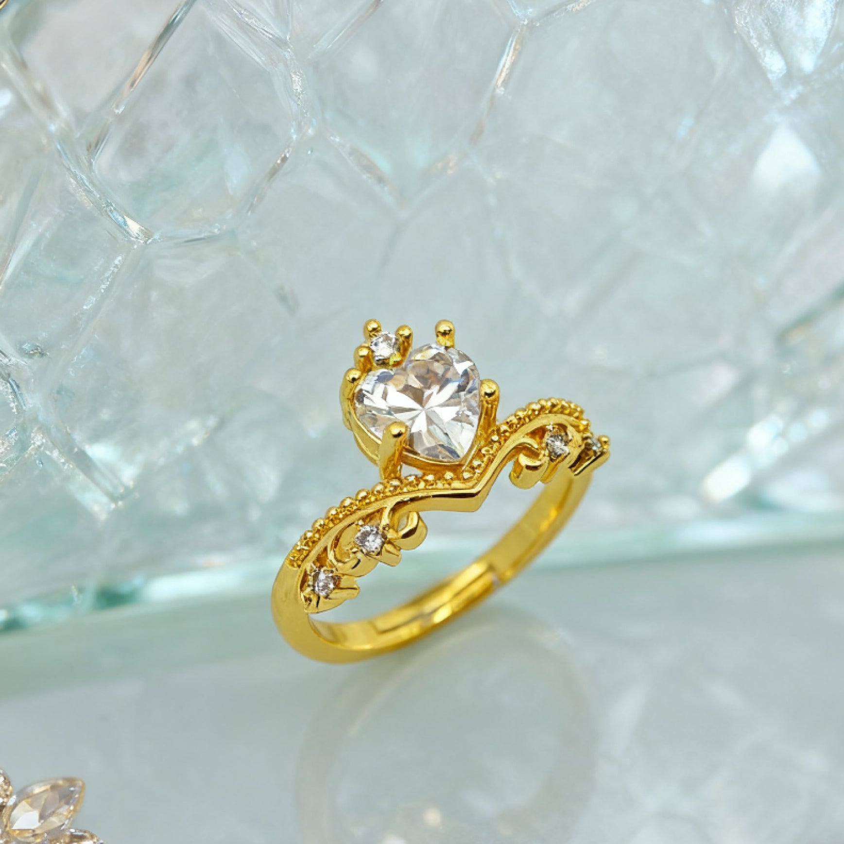"Toujours" Heart Crest Ring — 18K Gold‑Plated, Diamond Style